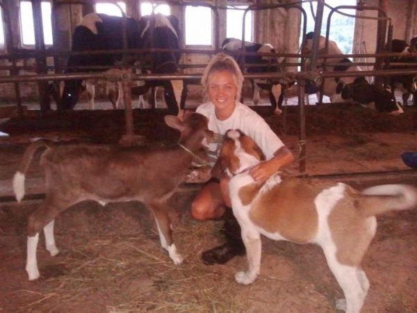 elle at the farm