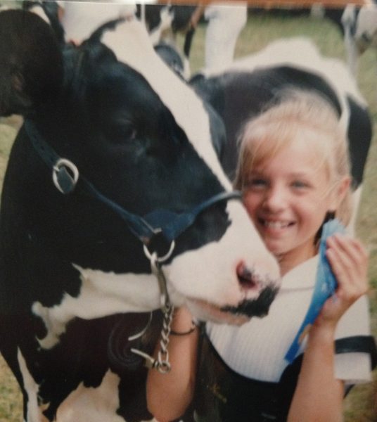 elle at the farm little