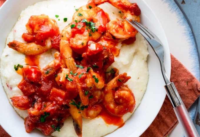 Spicy Shrimp and Cheese Grits with Tomato
